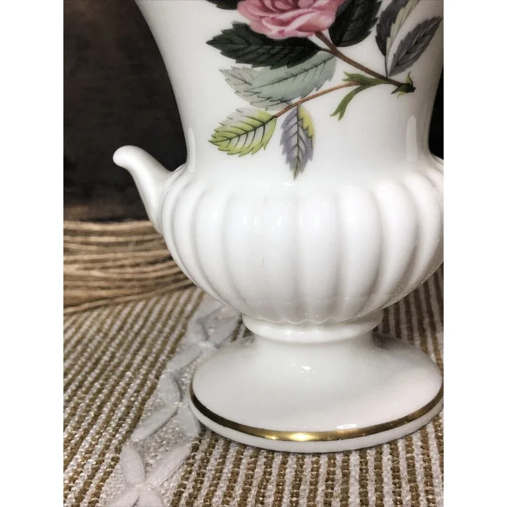 Vintage Wedgwood Miniature Hathaway Rose Floral Urn Bud Vase Bone China England